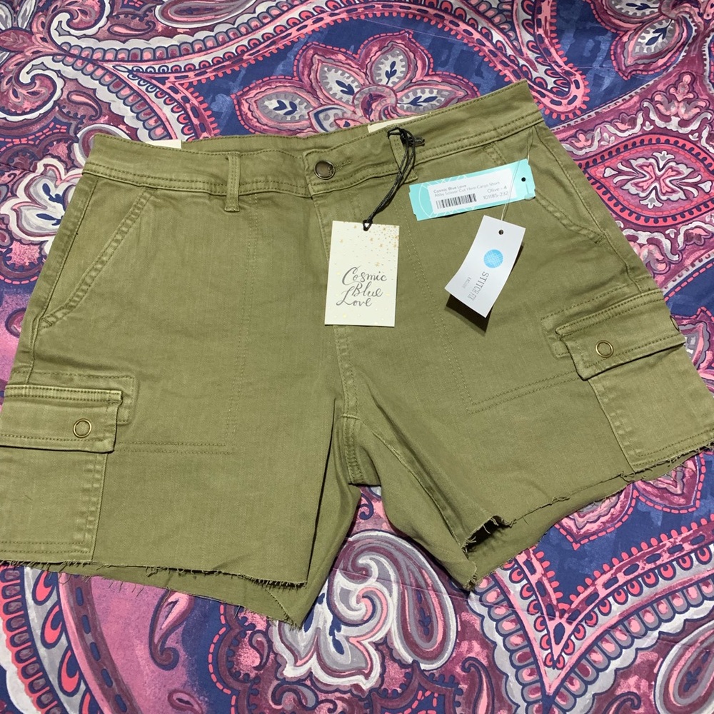 Cosmic Blue Love scissor hem Cargo Short size 27